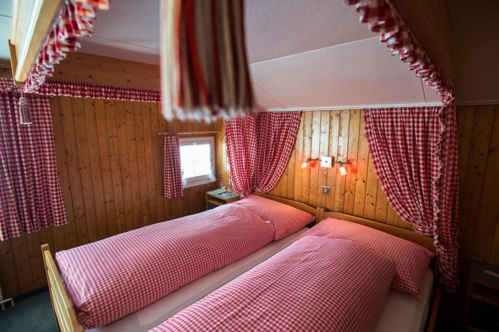 Hotel Waldgasthaus Lehmen Weissbad Zimmer foto